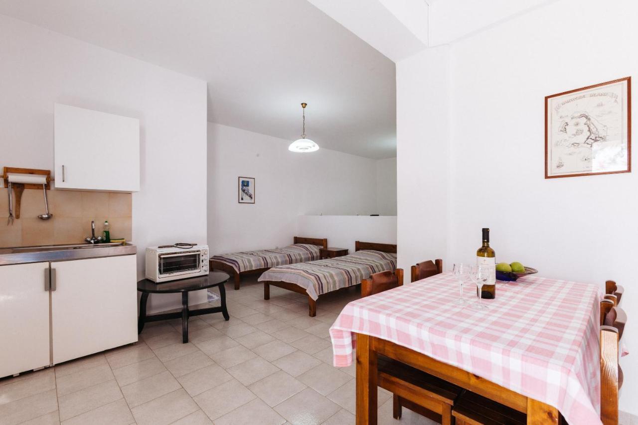 Thalassitis Coastal Apartments เปริโวลอส ภายนอก รูปภาพ